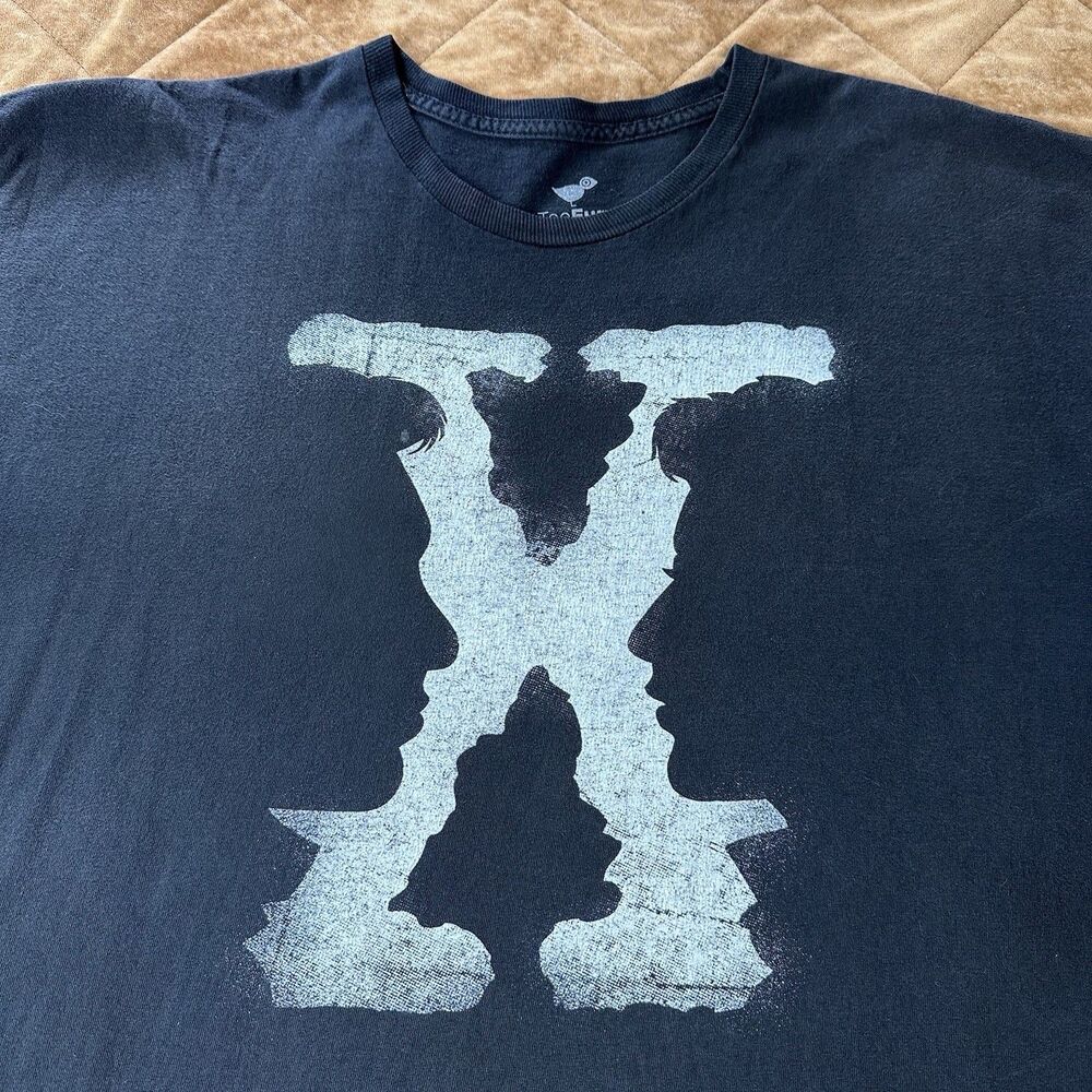Xfiles T Shirt Mens XL Mulder Scully Silhouette Aliens UFO UAP